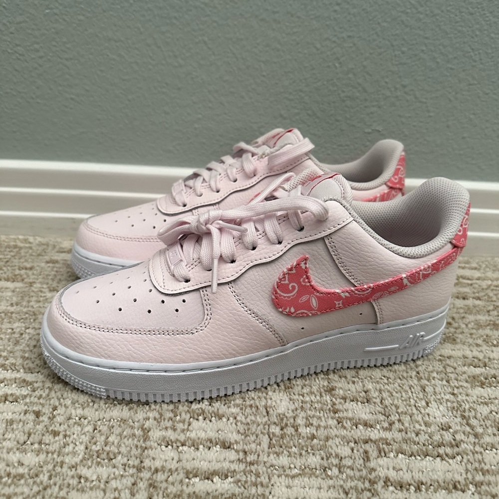 Nike AirForce 1 pink women’s 8.5